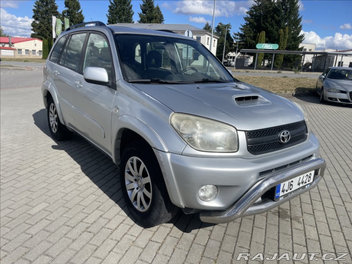 Toyota RAV4 2,0 D-4D 85kw Klima 4x4 p 2003