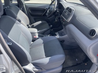 Toyota RAV4 2,0 D-4D 85kw Klima 4x4 p 2003