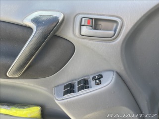 Toyota RAV4 2,0 D-4D 85kw Klima 4x4 p 2003