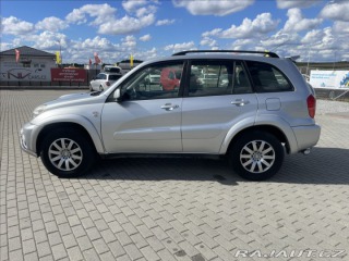 Toyota RAV4 2,0 D-4D 85kw Klima 4x4 p 2003