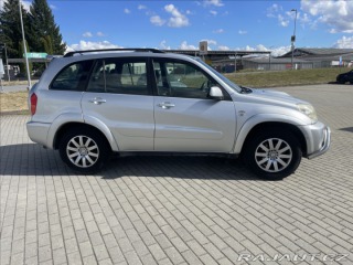 Toyota RAV4 2,0 D-4D 85kw Klima 4x4 p 2003