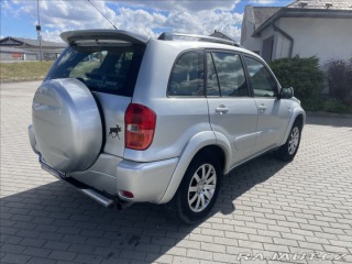 Toyota RAV4 2,0 D-4D 85kw Klima 4x4 p 2003
