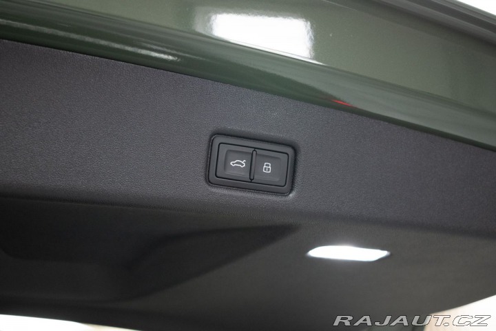 Audi Q5 2.0 TDI QUATTRO*S-LINE*ZÁ 2026