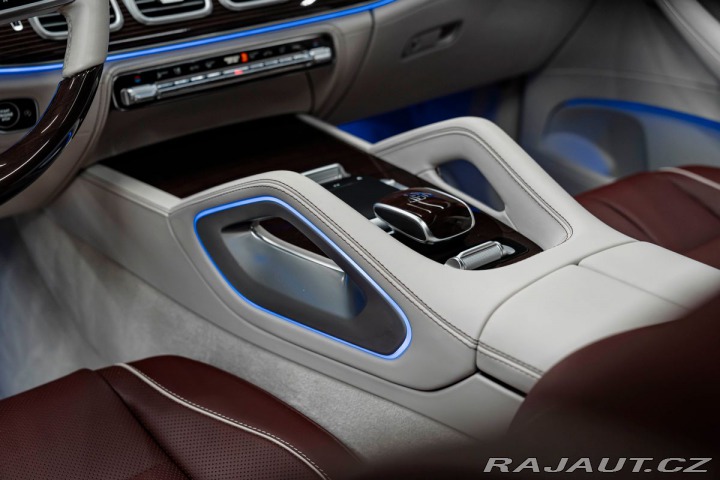 Mercedes-Benz GLS Maybach 2023