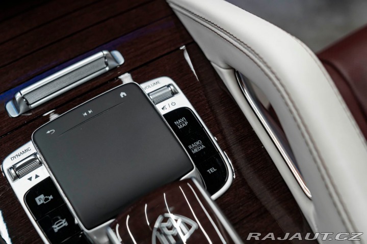 Mercedes-Benz GLS Maybach 2023
