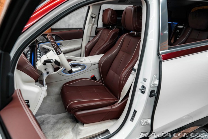 Mercedes-Benz GLS Maybach 2023