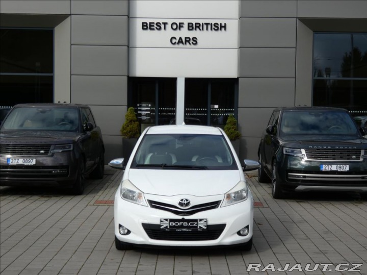 Toyota Yaris 1,3 1.33 VVT-i Trend,ČR,k 2013