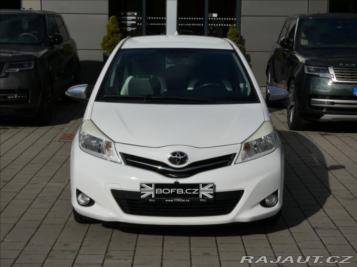 Toyota Yaris 1,3 1.33 VVT-i Trend,ČR,k 2013
