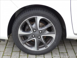 Toyota Yaris 1,3 1.33 VVT-i Trend,ČR,k 2013