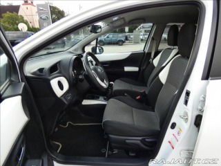 Toyota Yaris 1,3 1.33 VVT-i Trend,ČR,k 2013