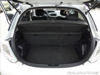 Toyota Yaris 1,3 1.33 VVT-i Trend,ČR,k 2013