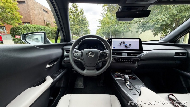 Lexus Ostatní modely UX 300h 300H 2,0 HEV F SPORT DESI 2025
