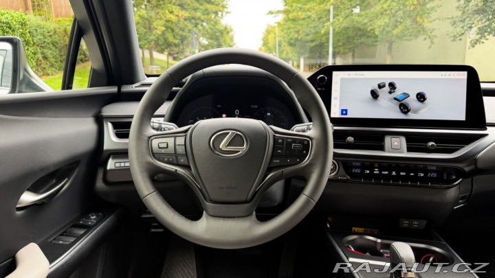 Lexus Ostatní modely UX 300h 300H 2,0 HEV F SPORT DESI 2025
