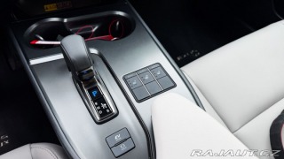 Lexus Ostatní modely UX 300h 300H 2,0 HEV F SPORT DESI 2025
