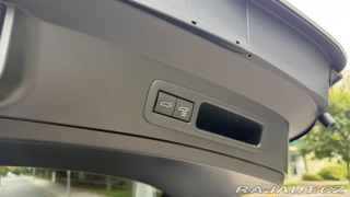 Lexus Ostatní modely UX 300h 300H 2,0 HEV F SPORT DESI 2025