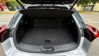 Lexus Ostatní modely UX 300h 300H 2,0 HEV F SPORT DESI 2025
