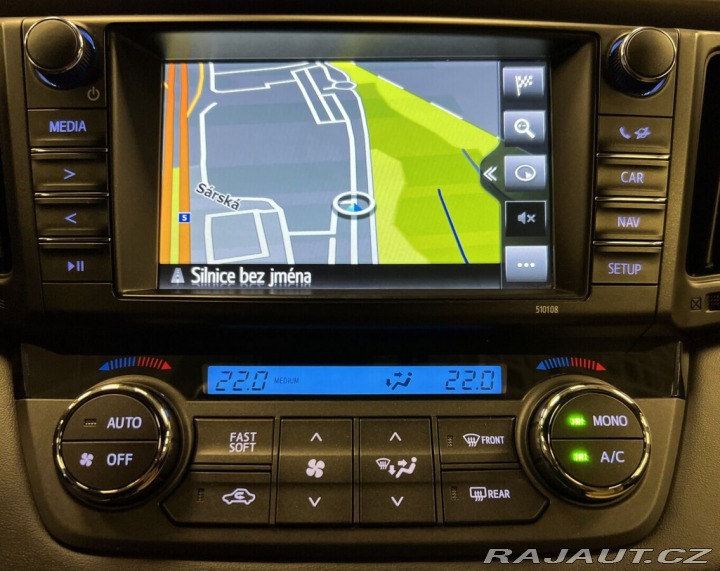 Toyota RAV4 SELECTION 4x4 e-CVT 2017