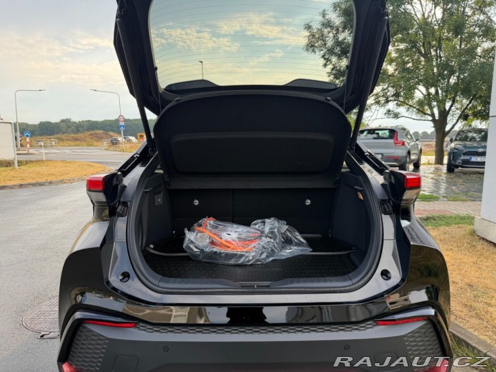 Toyota C-HR 2.0 PHEV Tokio edition 2024
