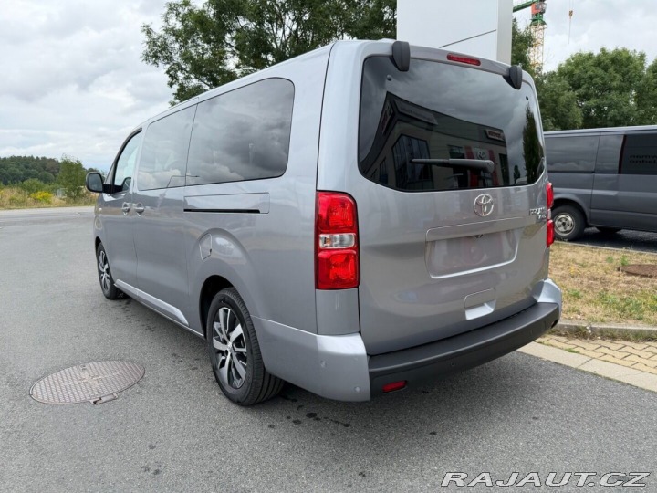 Toyota ProAce Verso L2 2.2D 6st MAN Family Ex 1800
