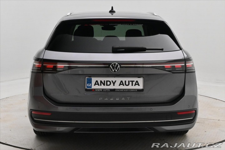 Volkswagen Passat 2,0 TDI 110 kW DSG Busine 2024