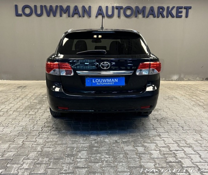 Toyota Avensis Premium 2012
