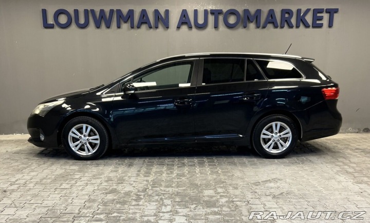 Toyota Avensis Premium 2012