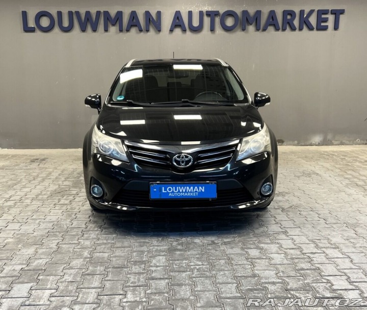 Toyota Avensis Premium 2012