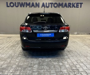 Toyota Avensis Premium 2012