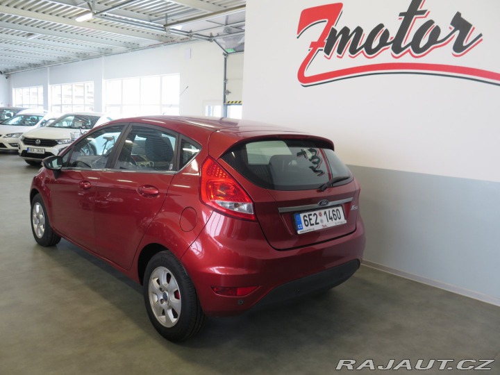Ford Fiesta 1.4i,klima,výhřev,GHIA,se 2009