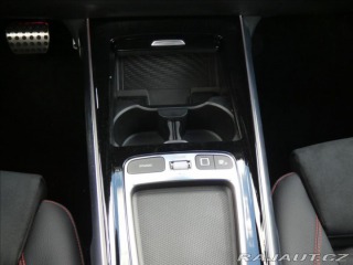 Mercedes-Benz GLB 2,0 200d 4M, 1.Maj, ČR. D 2025