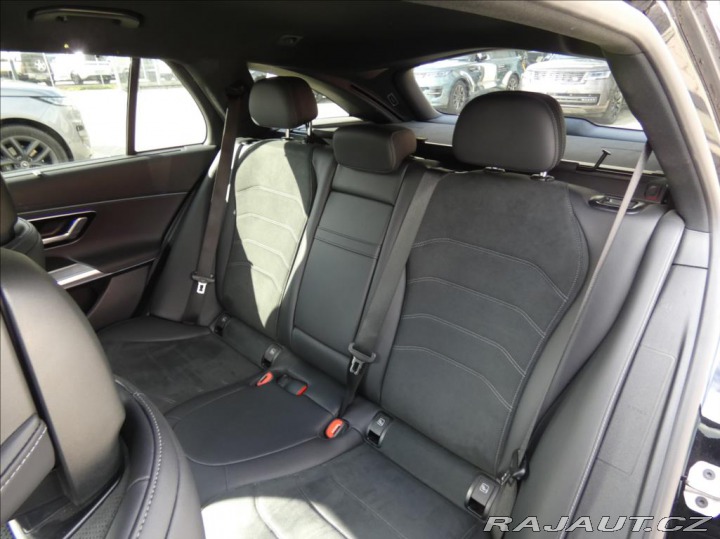 Mercedes-Benz E 2,0 300de 4M,1Maj, ČR, DP 2025
