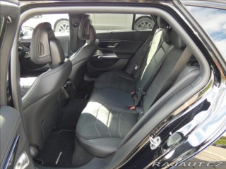 Mercedes-Benz E 2,0 300de 4M,1Maj, ČR, DP 2025