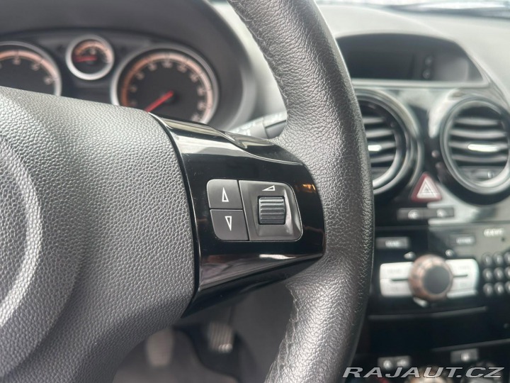 Opel Corsa 1.2i,63KW,TEMPOMAT,111 ED 2010
