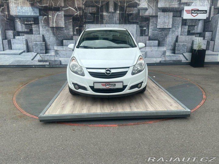 Opel Corsa 1.2i,63KW,TEMPOMAT,111 ED 2010