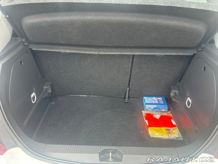 Opel Corsa 1.2i,63KW,TEMPOMAT,111 ED 2010