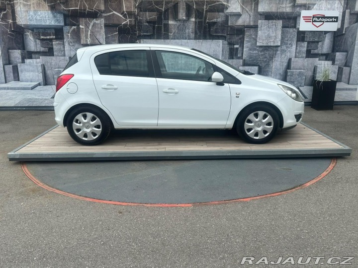 Opel Corsa 1.2i,63KW,TEMPOMAT,111 ED 2010