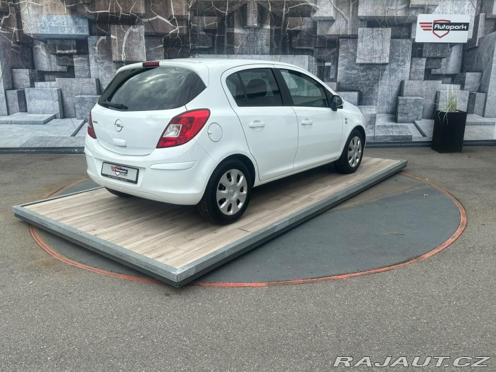 Opel Corsa 1.2i,63KW,TEMPOMAT,111 ED 2010