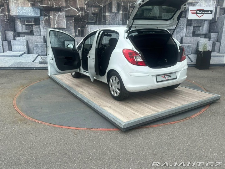 Opel Corsa 1.2i,63KW,TEMPOMAT,111 ED 2010