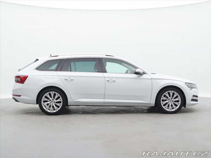 Škoda Superb 2,0 2023