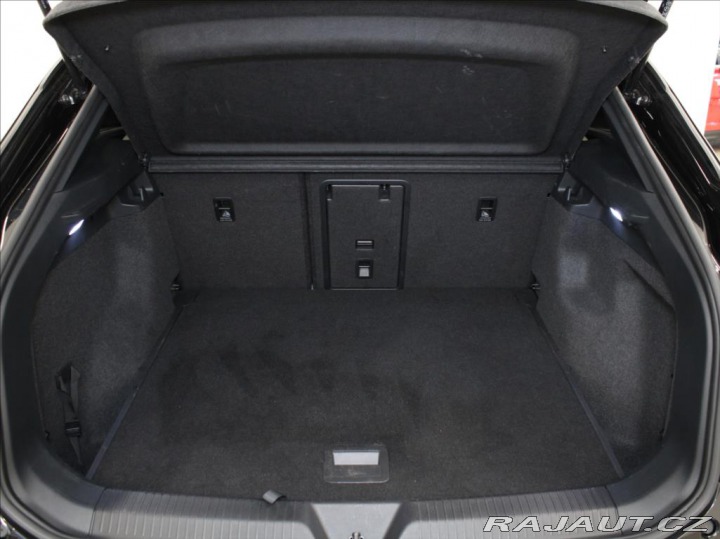 Volkswagen ID.4 0,0 77kWh 150kW 1.maj.ČR. 2023