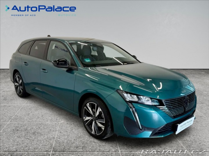 Peugeot 308 1,2 i ALLURE 1.MAJITEL 2023