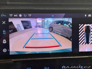 Peugeot 308 1,2 i ALLURE 1.MAJITEL 2023