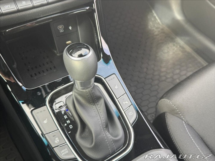 Hyundai i30 1,6 TGDI STYLE AT 1.MAJIT 2026