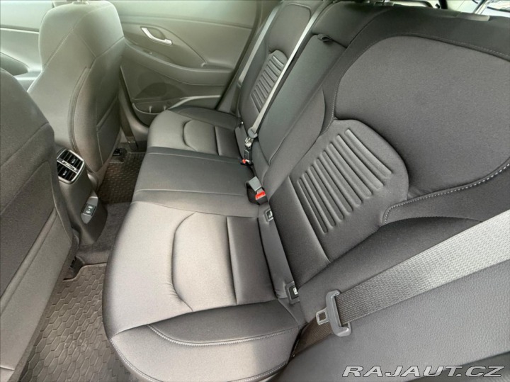 Hyundai i30 1,6 TGDI STYLE AT 1.MAJIT 2026