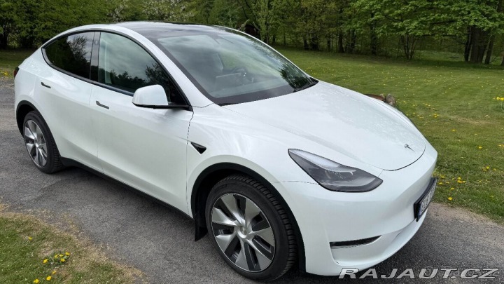 Tesla Model Y 0,0 LR AWD | 1/2023 | t 2026