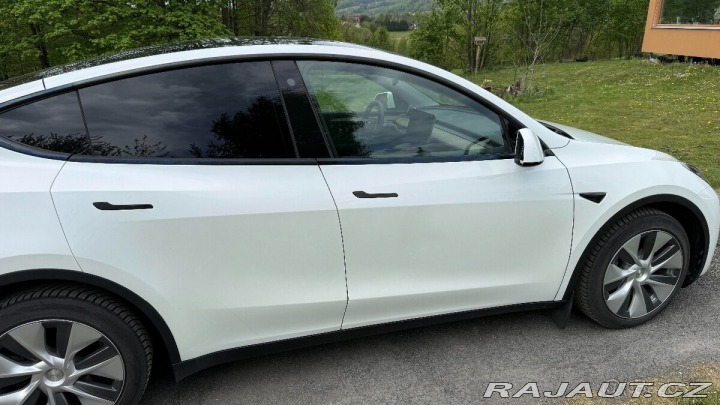 Tesla Model Y 0,0 LR AWD | 1/2023 | t 2026