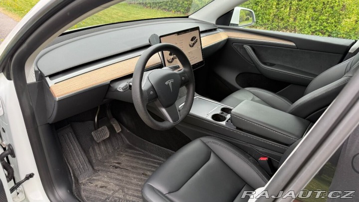 Tesla Model Y 0,0 LR AWD | 1/2023 | t 2026