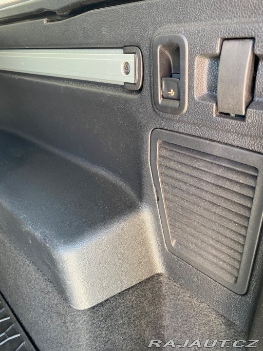 Volkswagen Touran 2,0 tdi 110kw R-line DS 2019