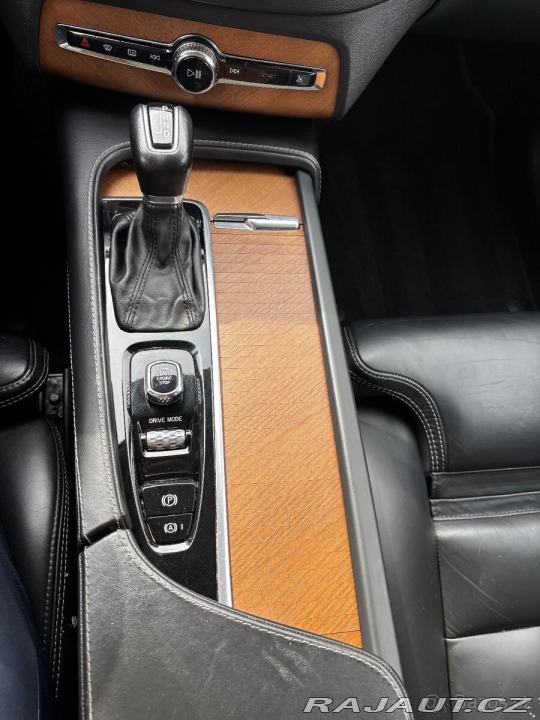 Volvo XC90 D 5 rok 2019 2019