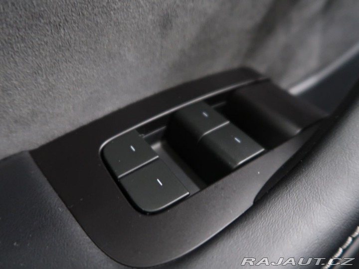 Tesla Model Y Long Range,4x4,Dual Motor 2024